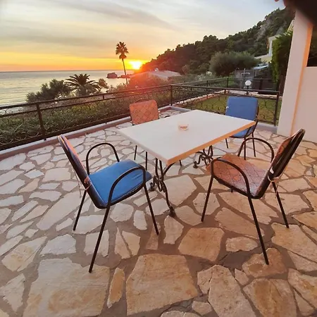 Διαμέρισμα Corfu Menigos 45