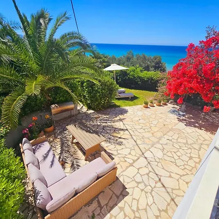 Corfu Menigos 45 アパート グリファダ